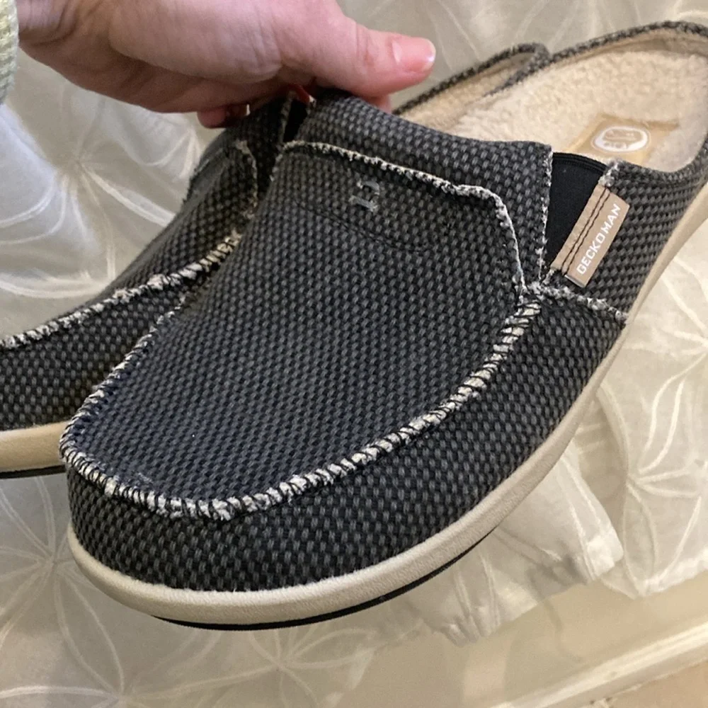 Gecko Man Slip On Shoes